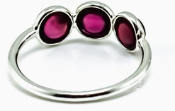 Size 6 - Garnet 3 stone flat stacker Ring